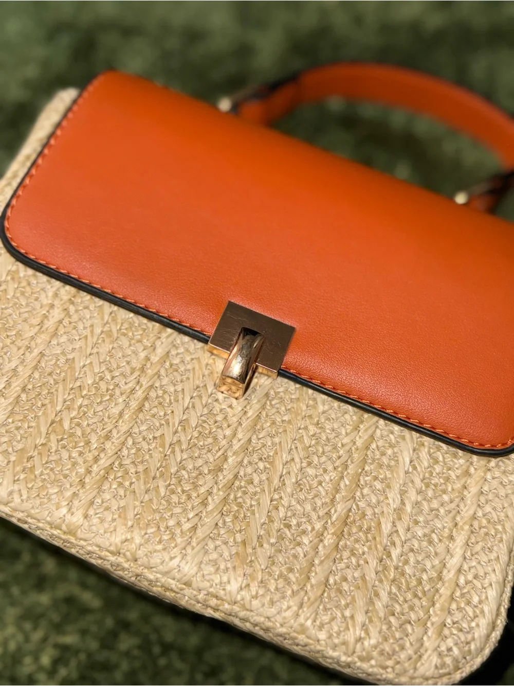 Summer Vibes Woven Crossbody Bag 🧡